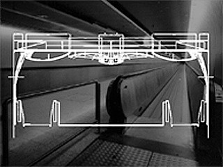 Supreme Particles »Airport-Tunnel«