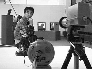 Nam June Paik «Triangle»