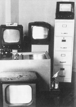 Wolf Vostell, «Television Décollage», 1963